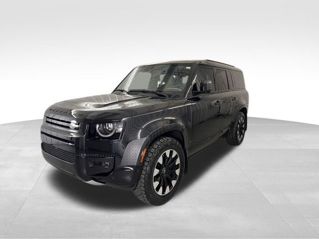 2025 Land Rover Defender V8's photo