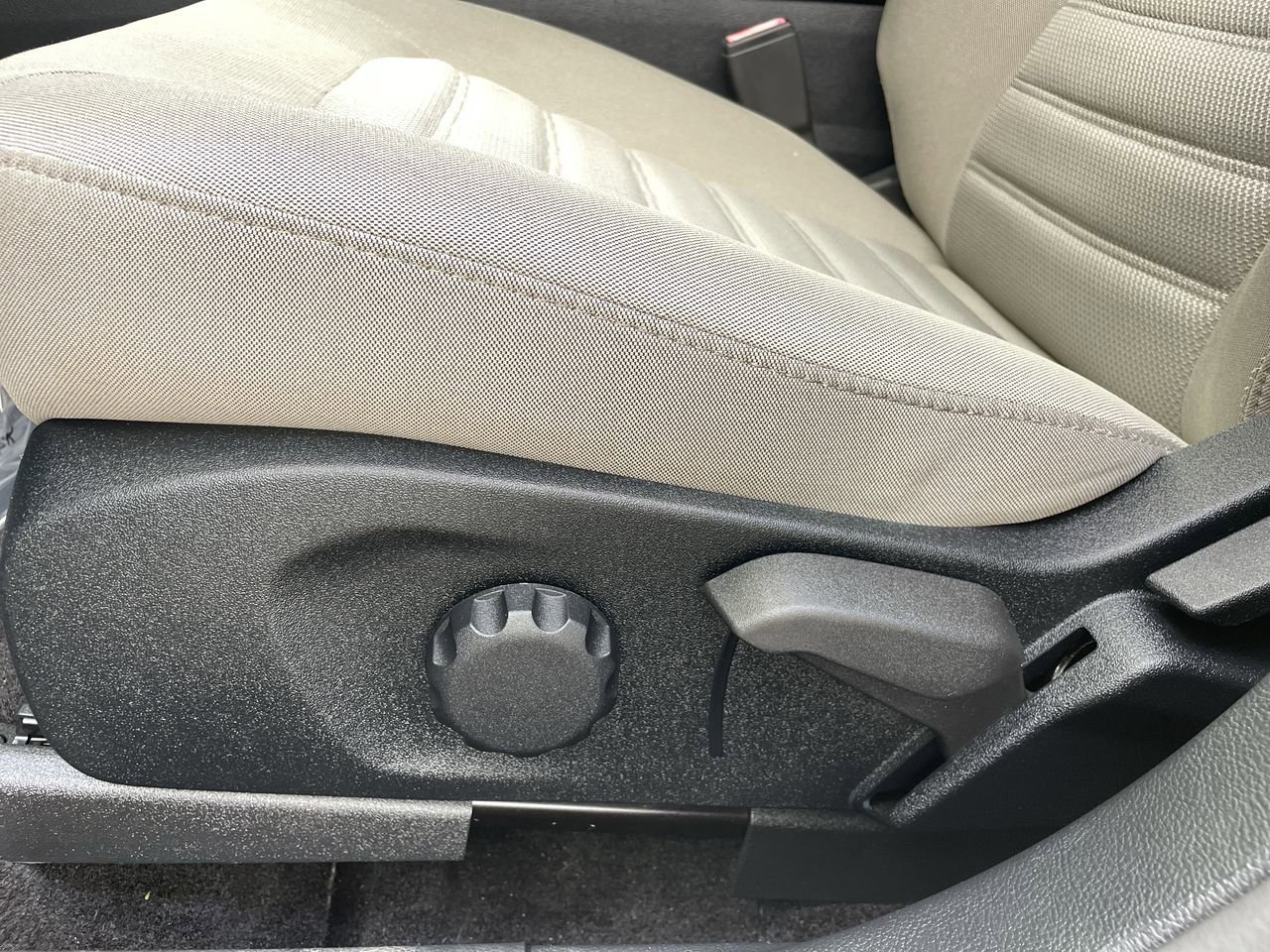 2018 Ford Fusion Hybrid S photo 17