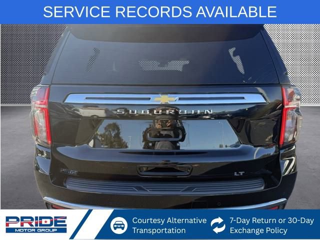 2023 Chevrolet Suburban LT photo 4