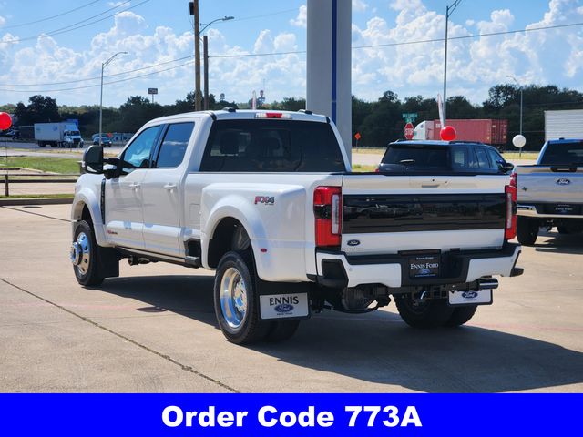 2026 Ford F-450 Platinum photo 4
