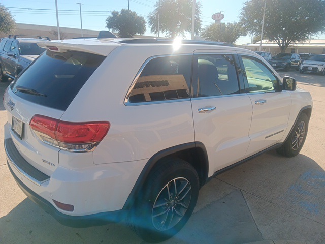 2017 Jeep Grand Cherokee Limited photo 3