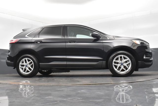 2022 Ford Edge SEL photo 12