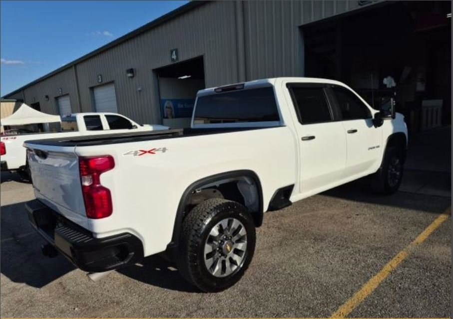 2024 Chevrolet Silverado Custom photo 2