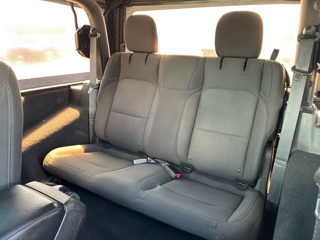 2018 Jeep Wrangler Sport S photo 40