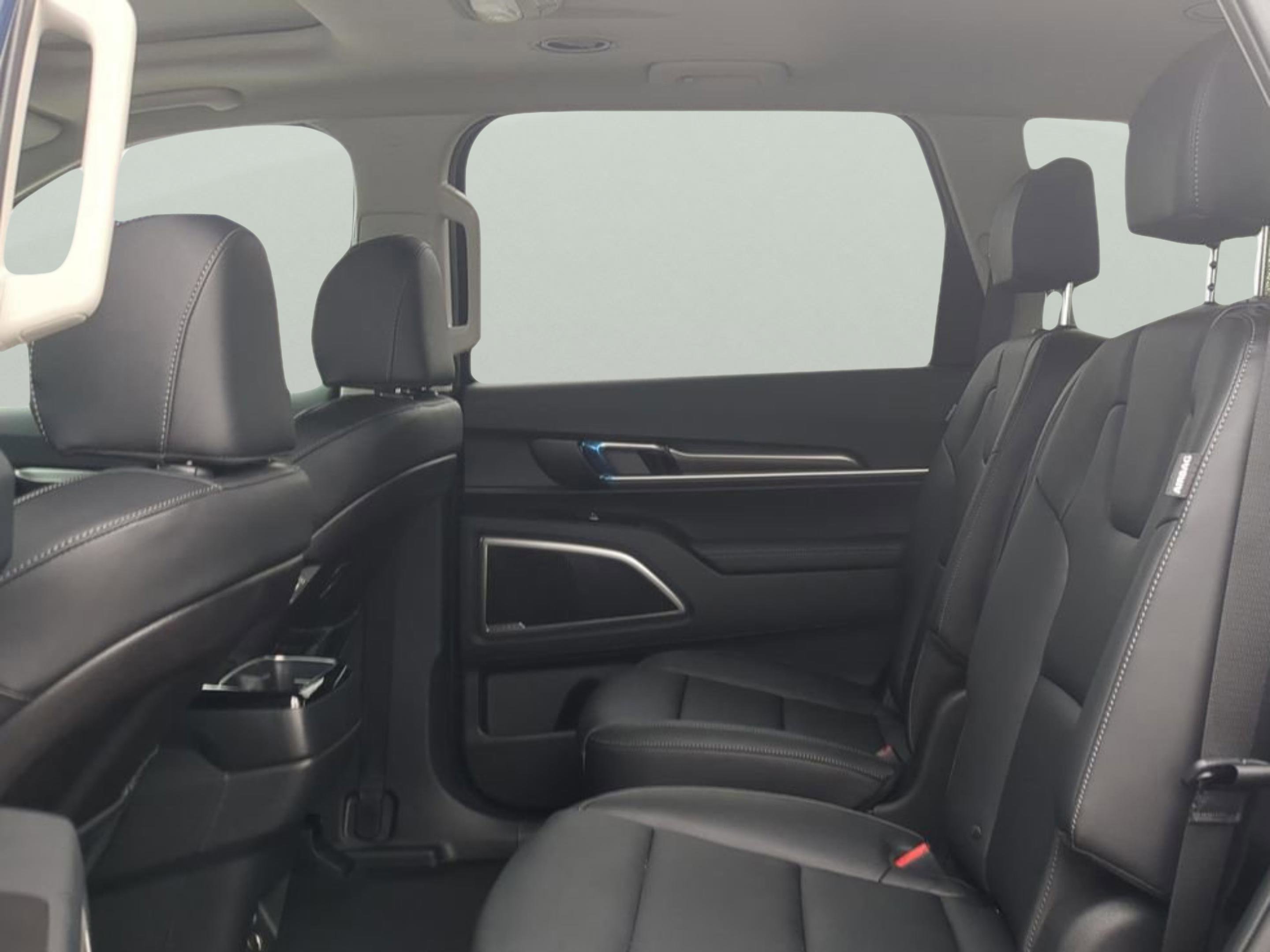 2025 Kia Telluride S photo 10
