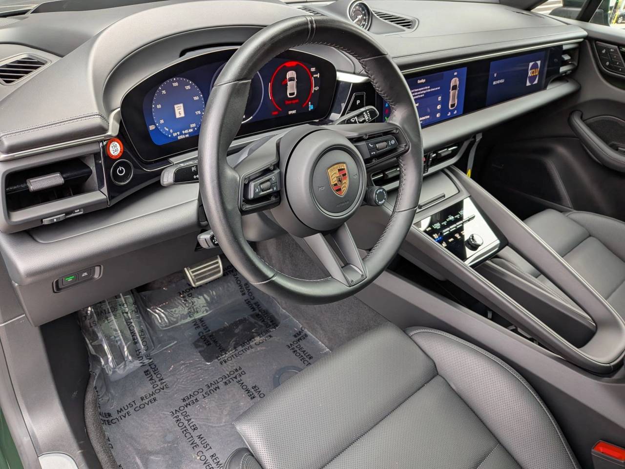 2025 Porsche Macan Electric photo 4