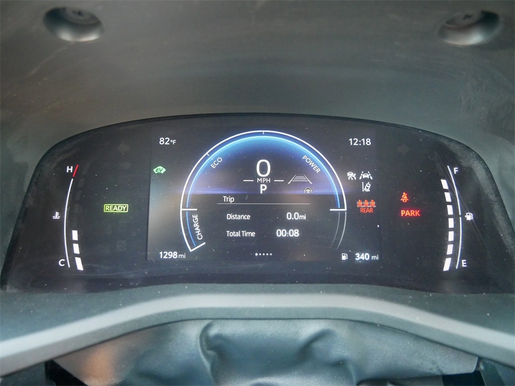 2025 Toyota Camry SE photo 22