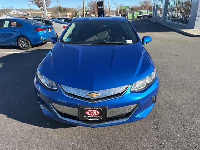 2017 Chevrolet Volt LT photo 2