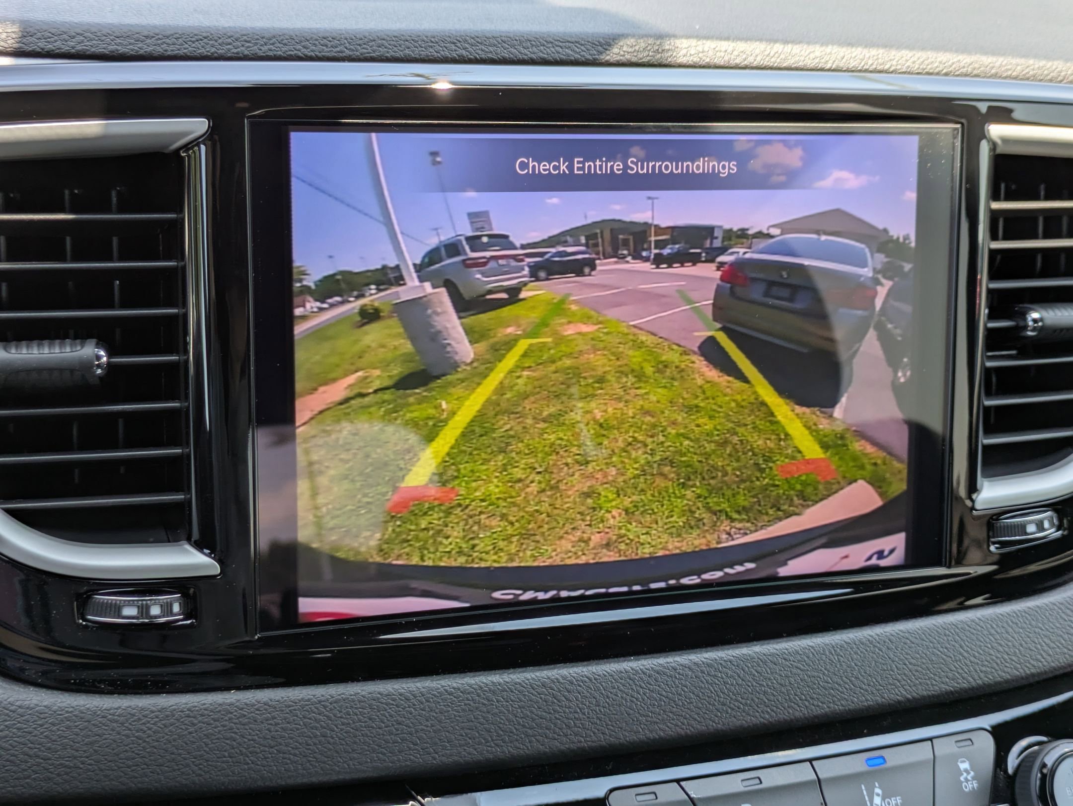 2025 Chrysler Voyager LX photo 17