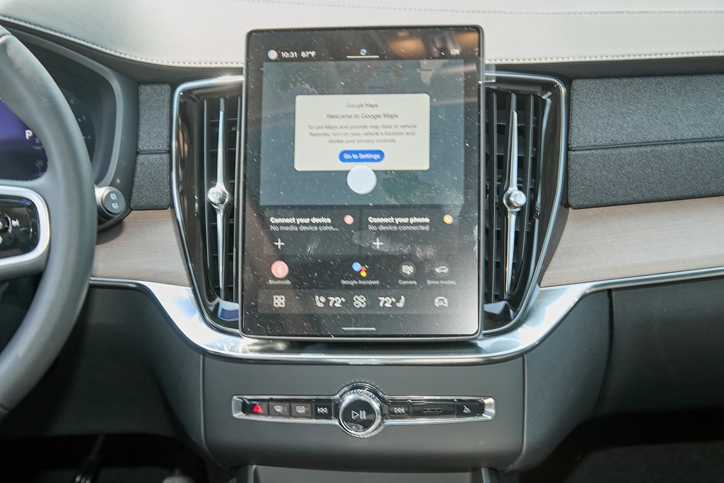 2025 VOLVO XC90 - Image 24