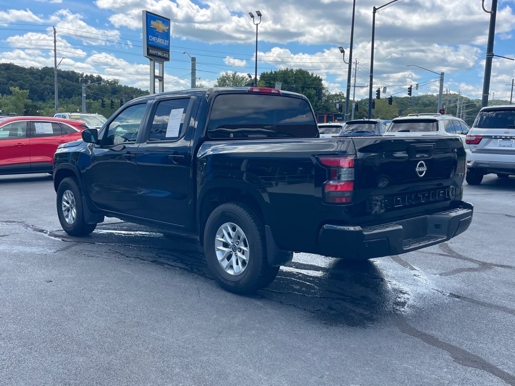2024 Nissan Frontier SV photo 5