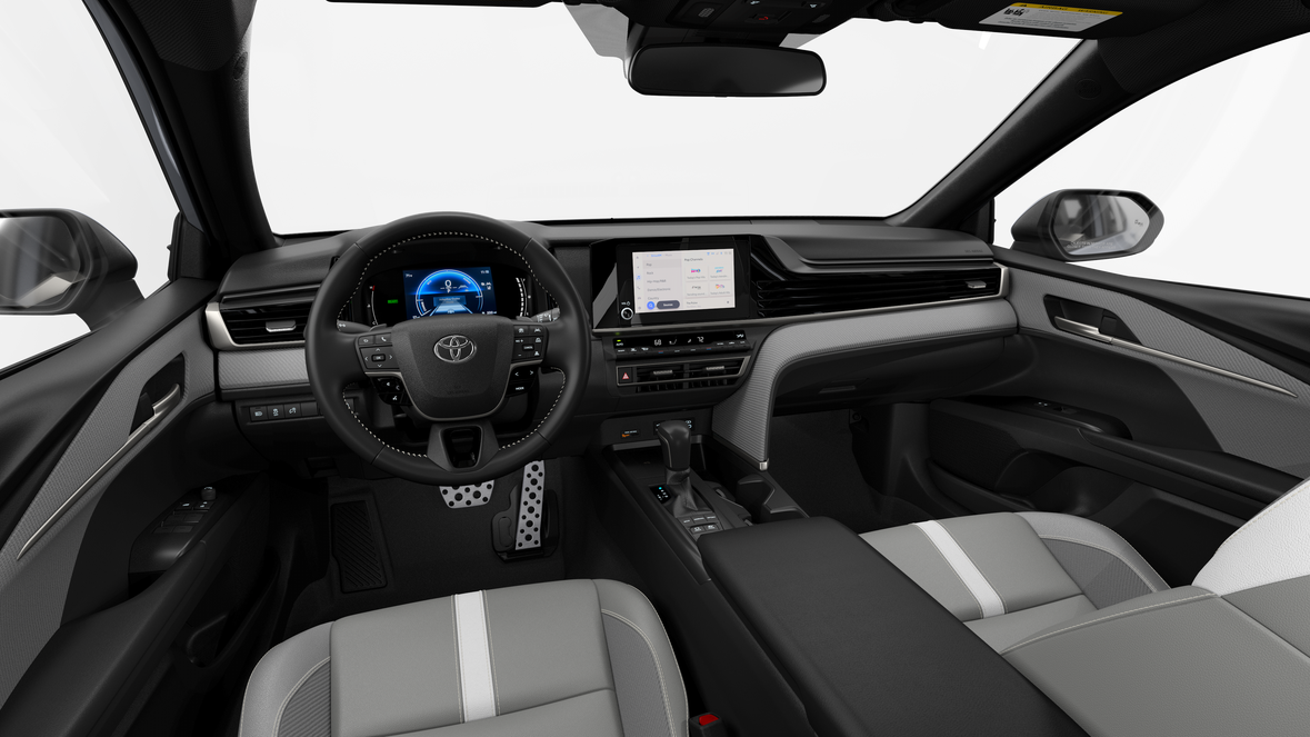 2025 Toyota Camry SE photo 4
