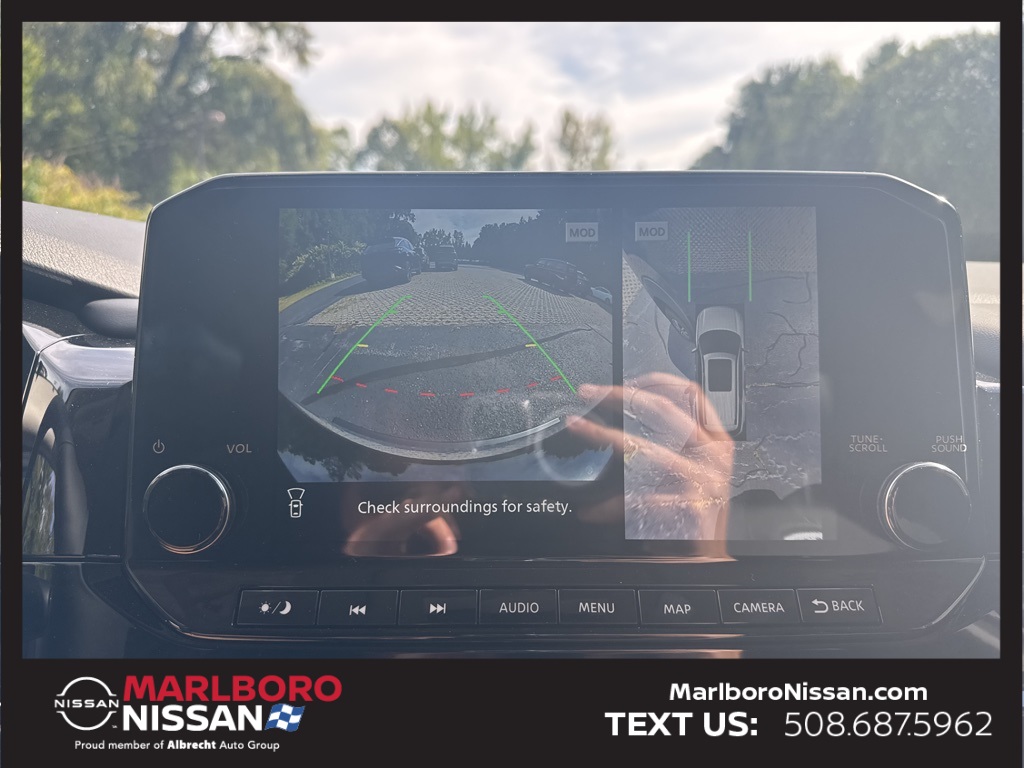 2025 Nissan Pathfinder SL photo 27