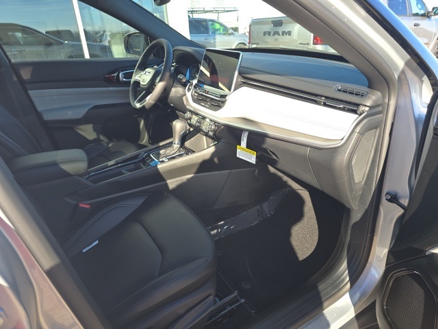 2026 Jeep Compass Limited photo 4