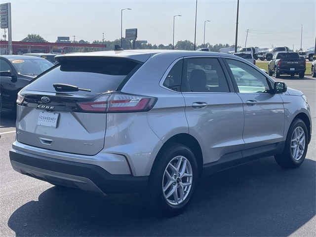 2024 Ford Edge SEL photo 3