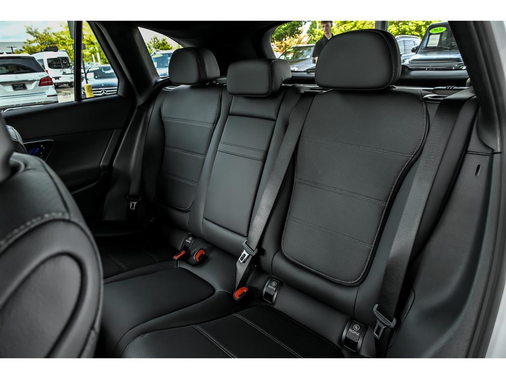 2026 Mercedes Benz GLC 300 4MATIC photo 10