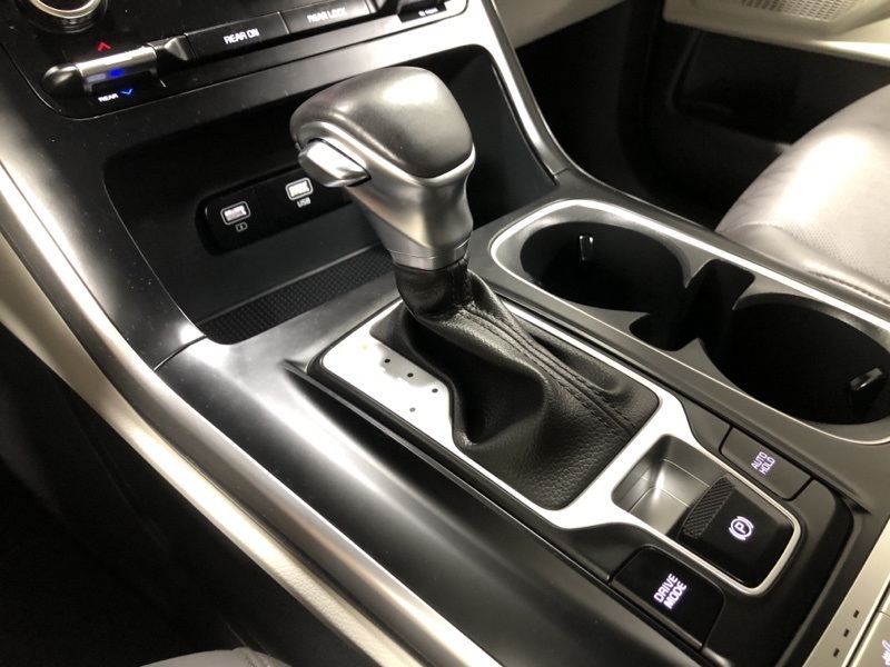 2024 Kia Carnival LX photo 29