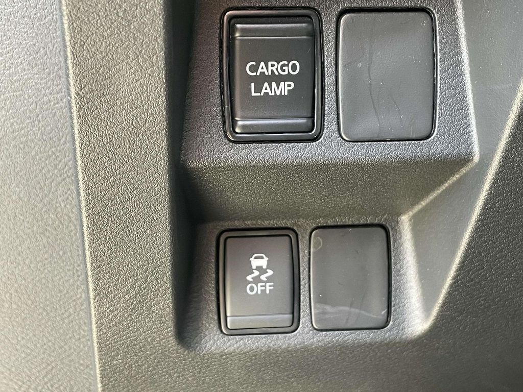 2024 Nissan Frontier PRO-X photo 17