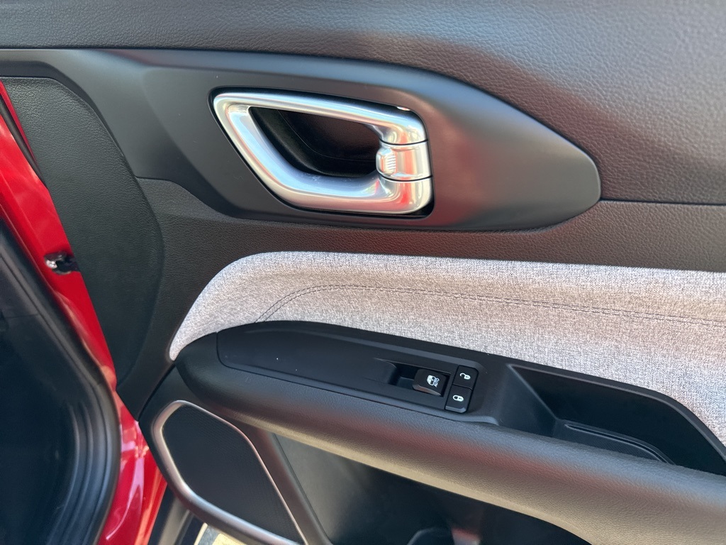 2024 Jeep Compass Latitude photo 31