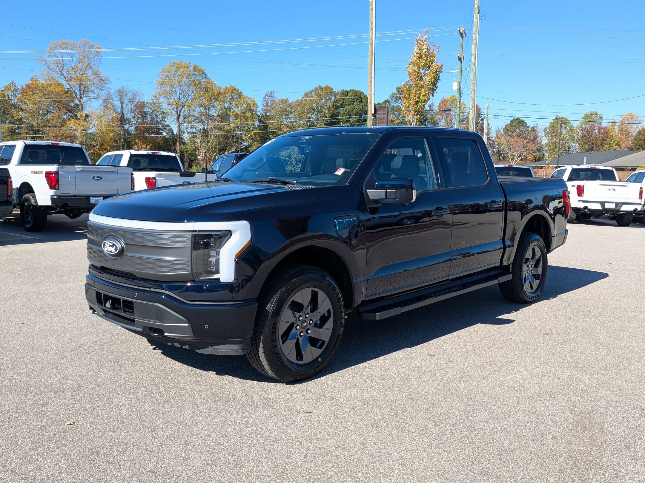 2025 Ford F-150 Lightning Lariat's photo
