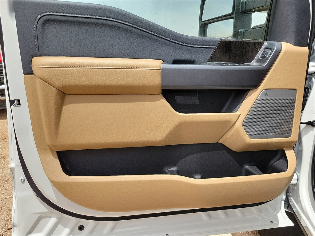 2025 Ford F-350 XL photo 16