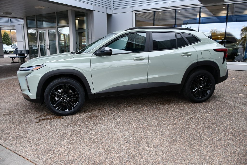 2024 Chevrolet Trax ACTIV photo 2