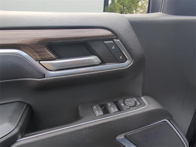 2023 Chevrolet Silverado 1500 LT photo 17