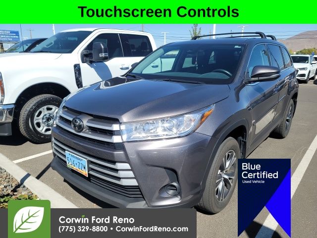 2018 Toyota Highlander LE Plus photo 2
