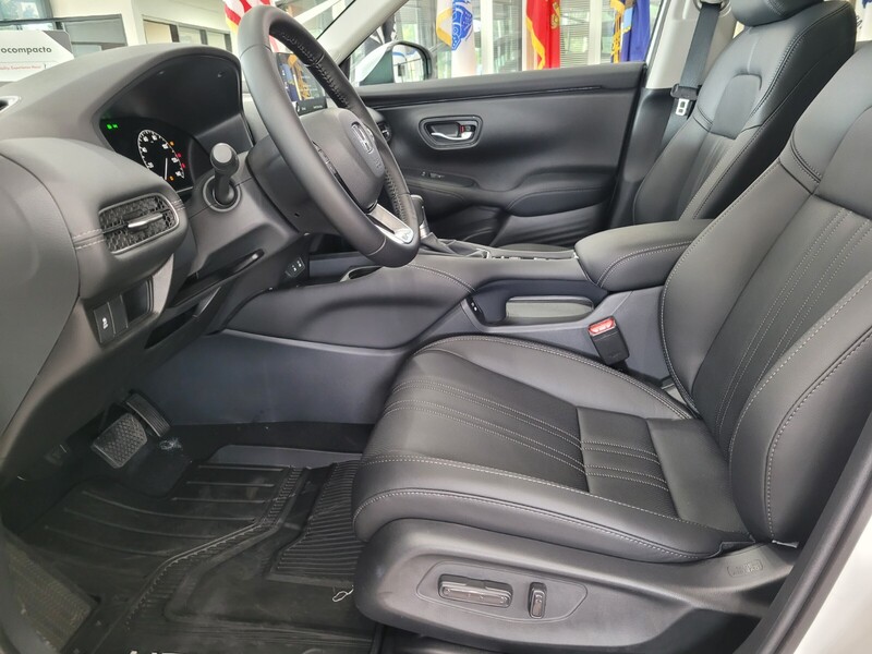 2026 Honda HR-V EX-L photo 7