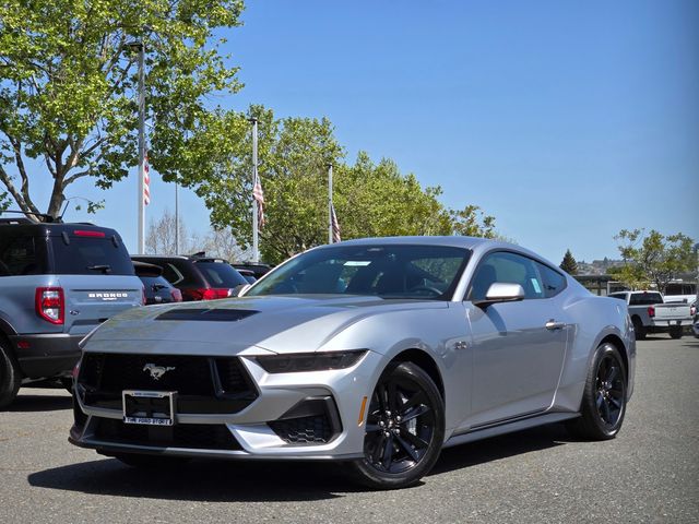 2025 Ford Mustang GT photo 2