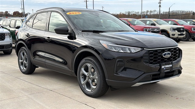 2026 Ford Escape ST-Line's photo