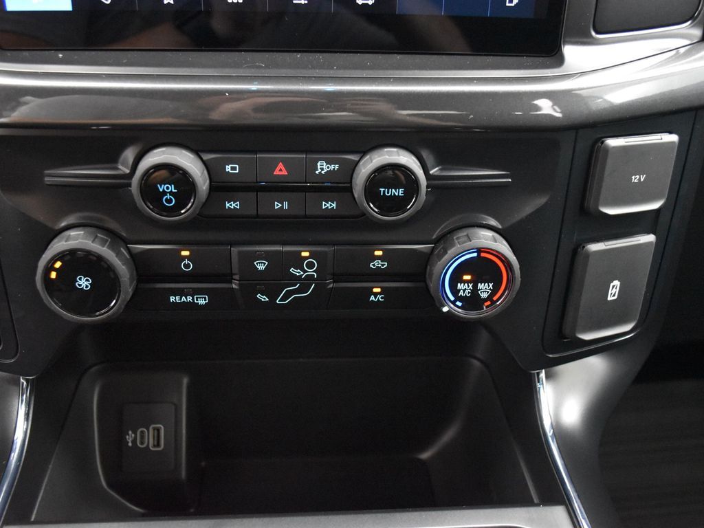 2025 Ford F-150 STX photo 18