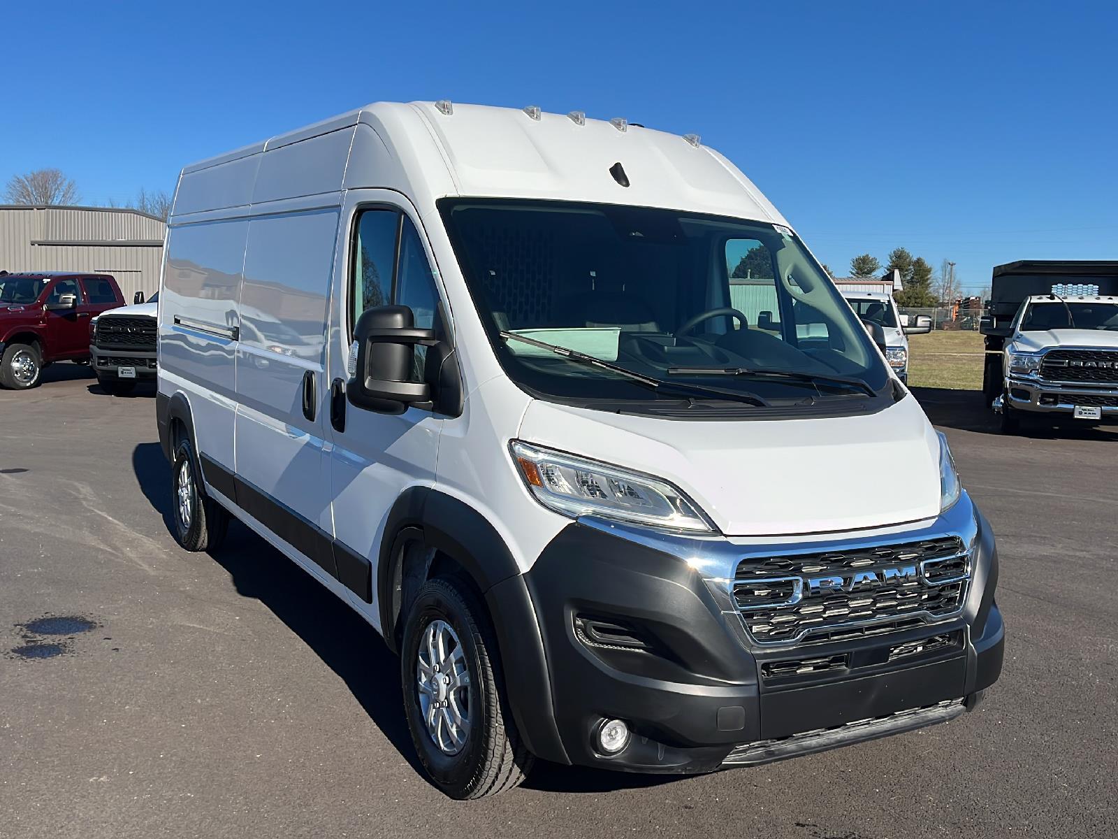 2024 Ram ProMaster 2500 photo 2