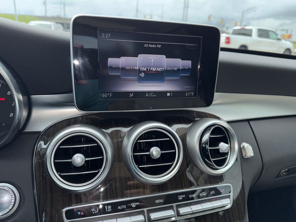 2018 Mercedes Benz C 300 photo 14