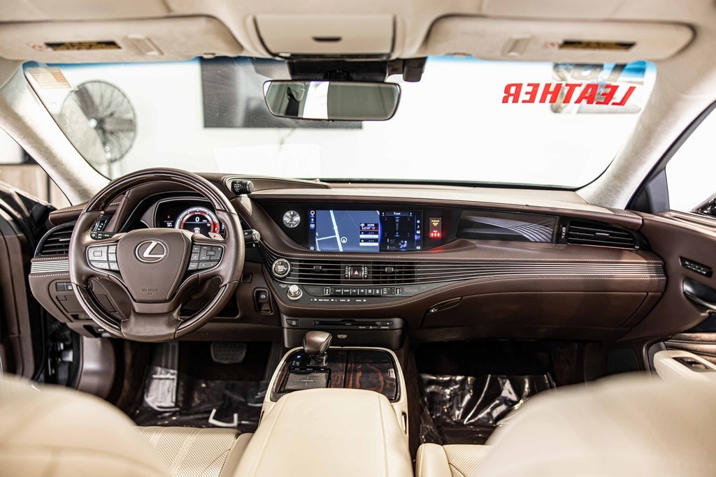 2018 LEXUS LS - Image 35