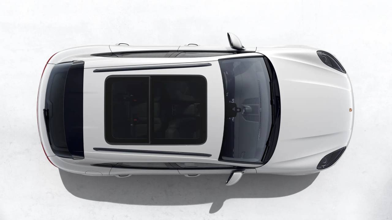 2026 Porsche Macan T photo 5