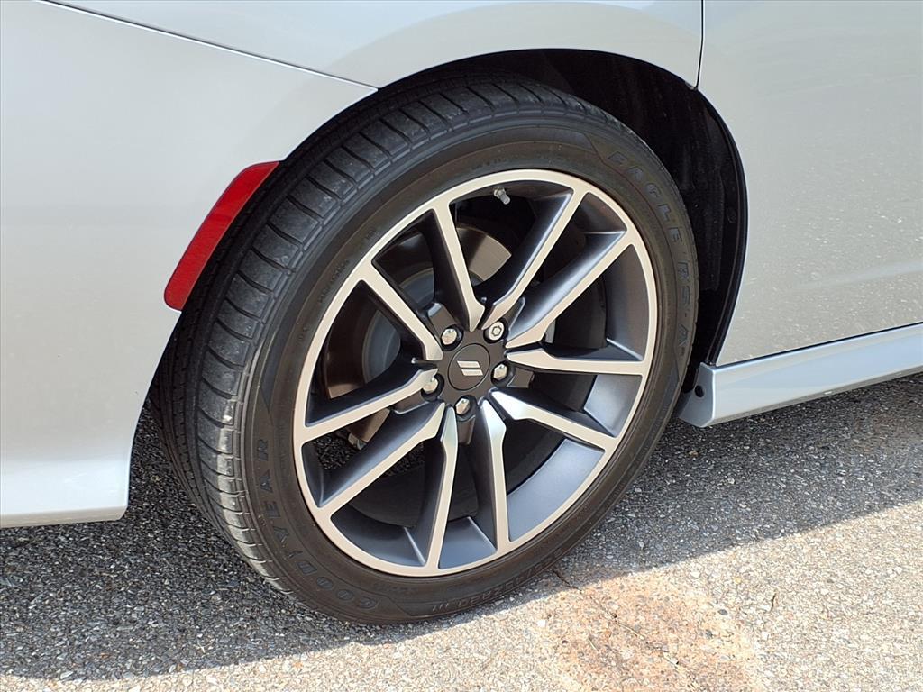 2022 Dodge Charger R/T photo 22