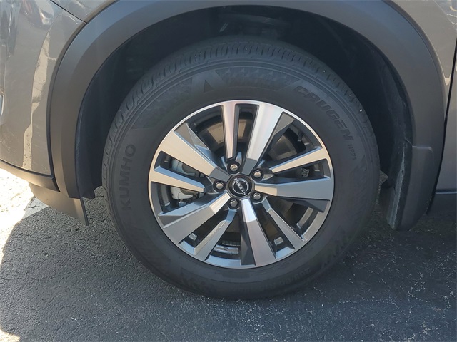 2024 Nissan Pathfinder SL photo 7