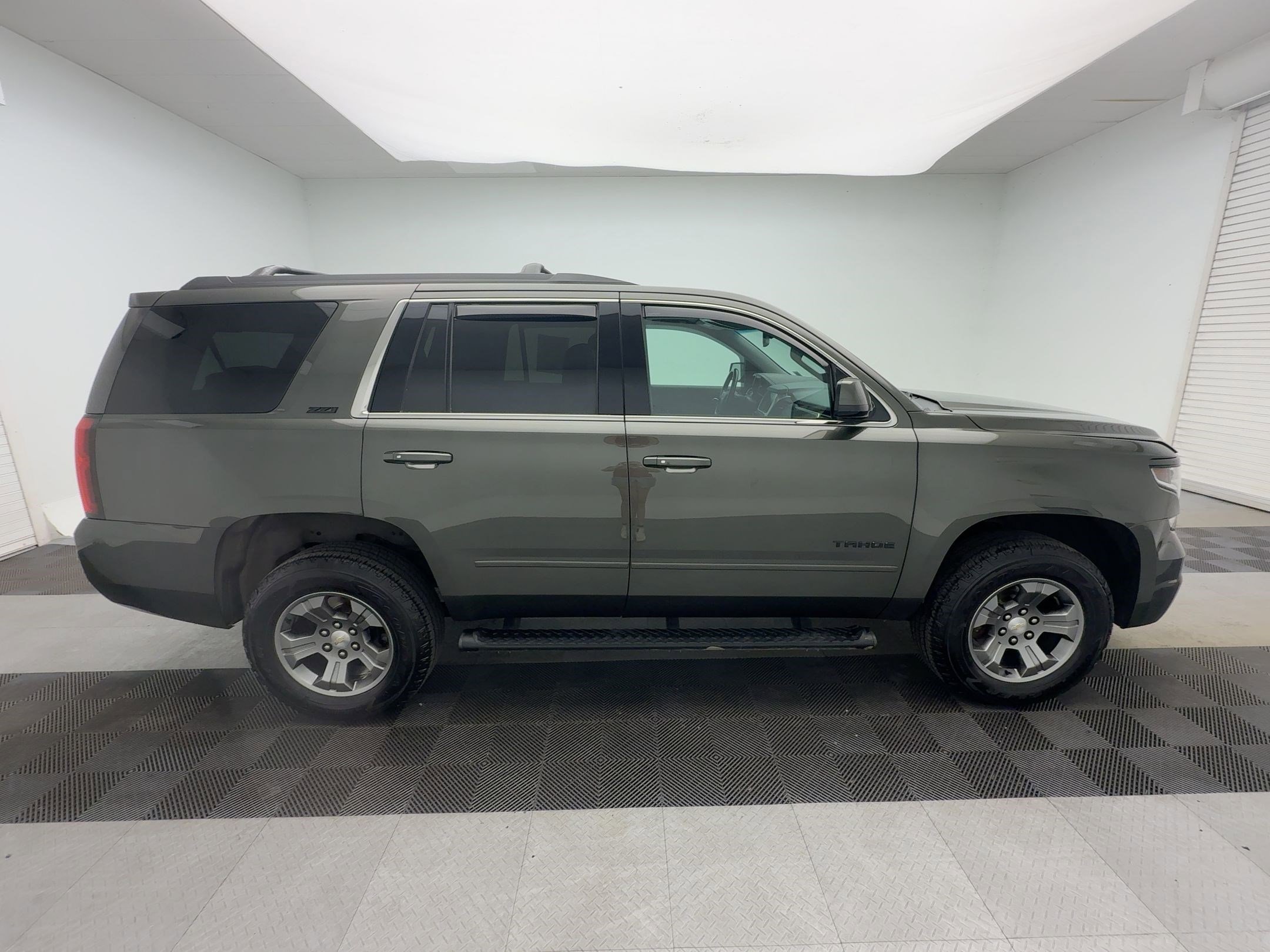 2019 Chevrolet Tahoe LT photo 7