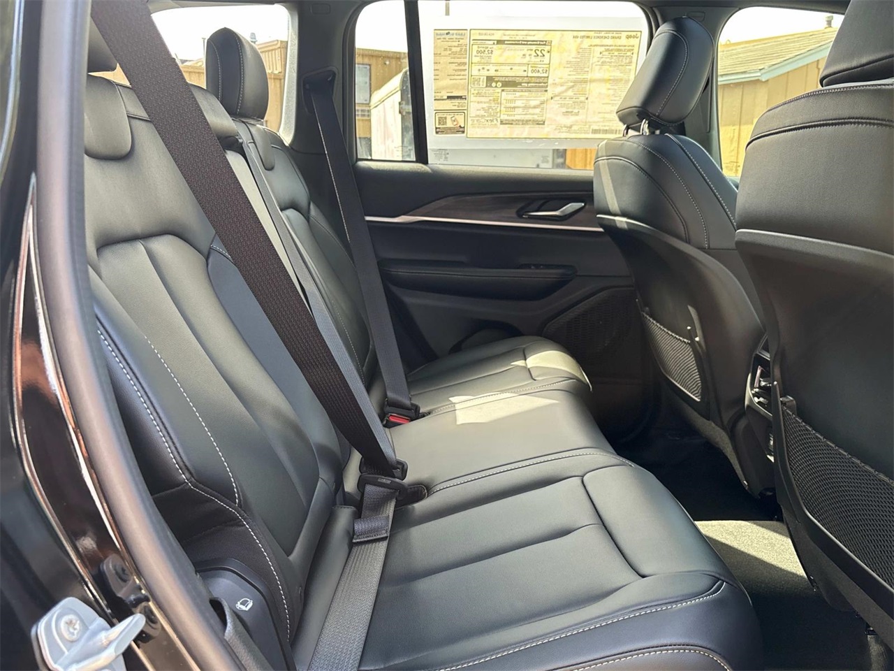 2025 Jeep Grand Cherokee Limited photo 28