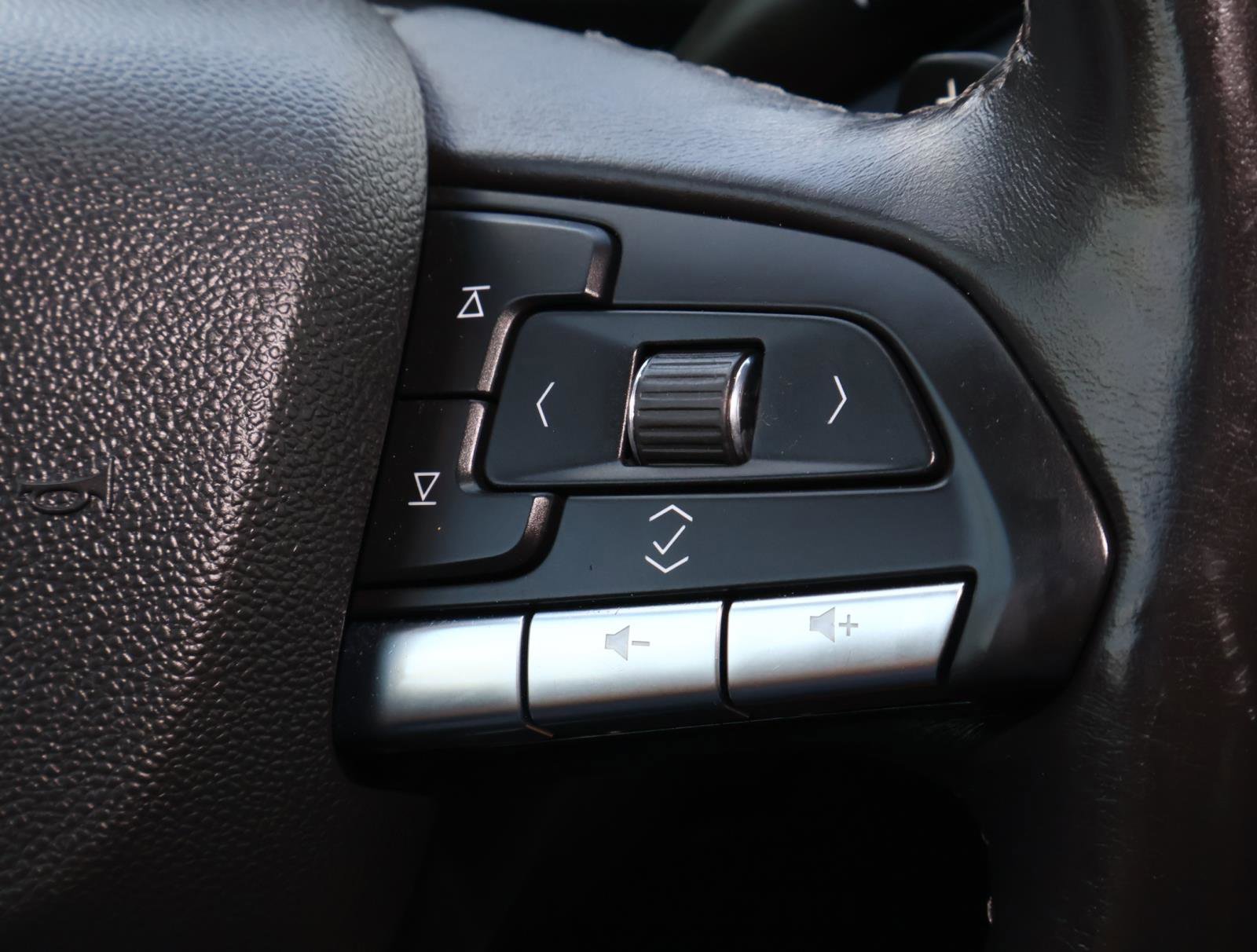 2022 Cadillac XT4 Premium Luxury photo 28