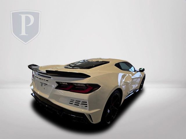 2025 Chevrolet Corvette E-Ray 2LZ photo 4