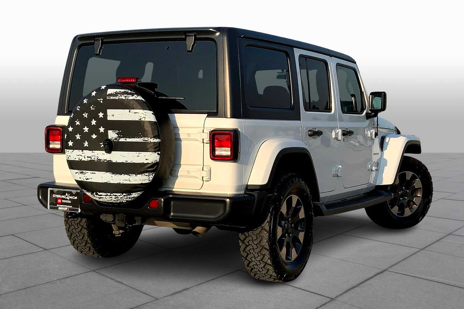 2018 Jeep Wrangler Unlimited Sahara photo 12
