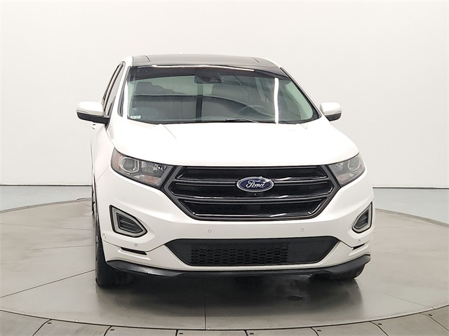 2018 Ford Edge Sport photo 2
