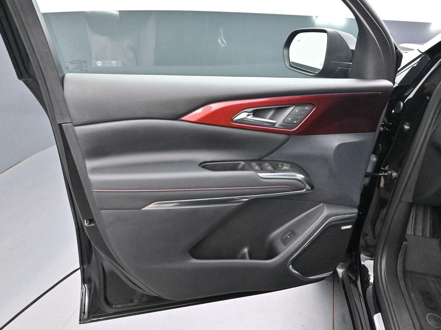 2024 Chevrolet Traverse RS photo 8