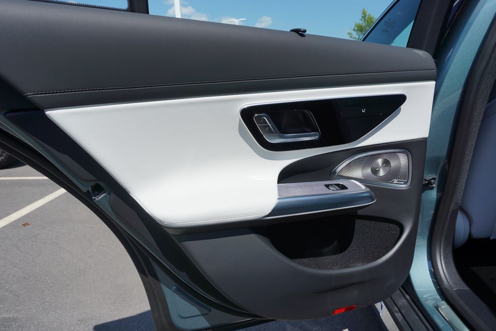 2026 Mercedes Benz E 450 4MATIC All-Terrain photo 38