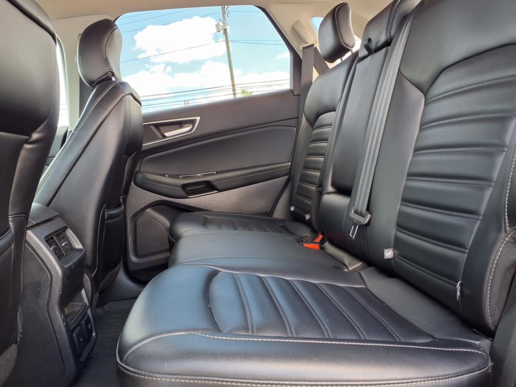 2019 Ford Edge SEL photo 14