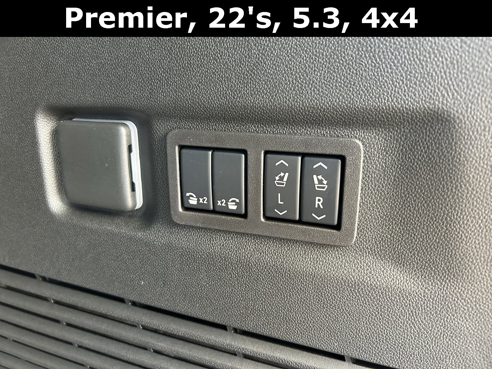 2025 Chevrolet Suburban Premier photo 28