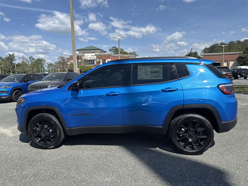 2025 Jeep Compass Latitude photo 6