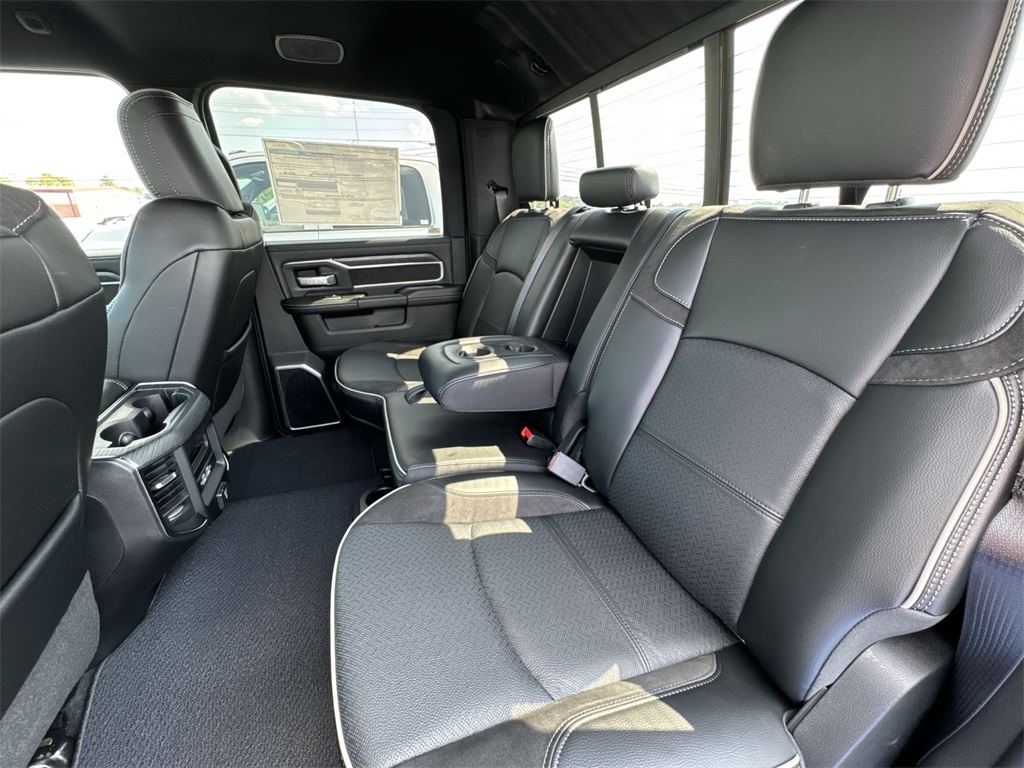 2024 Ram 2500 Laramie photo 32